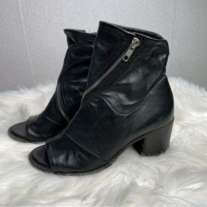 Summit by White Mountain Peep Toe Leather Fantasia Booties 37